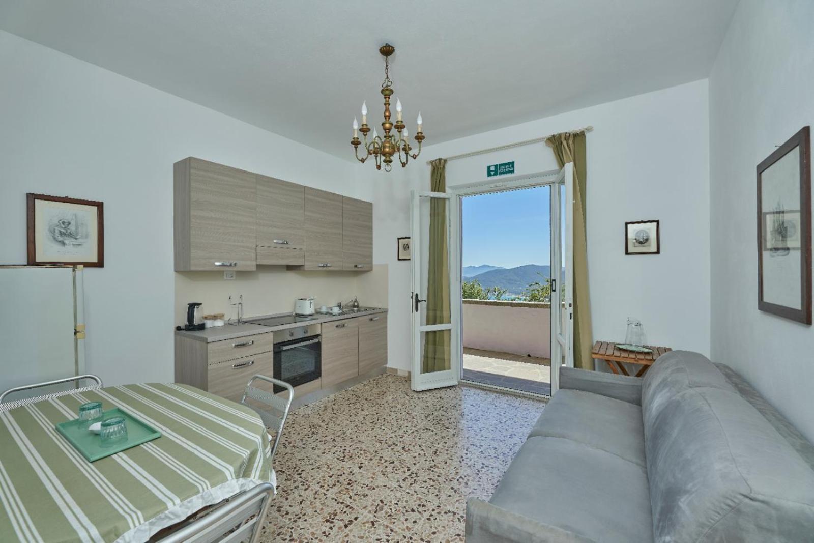 Marciana Hills Apartments מראה חיצוני תמונה